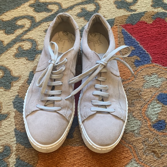 Cute, high sole sneakers - Picture 3 of 6